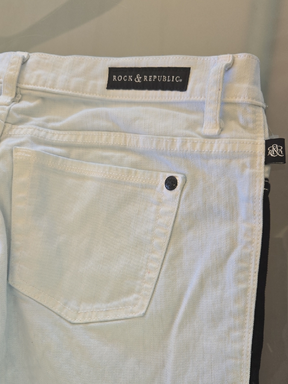 Rock & Republic White Jeans with Side Trim